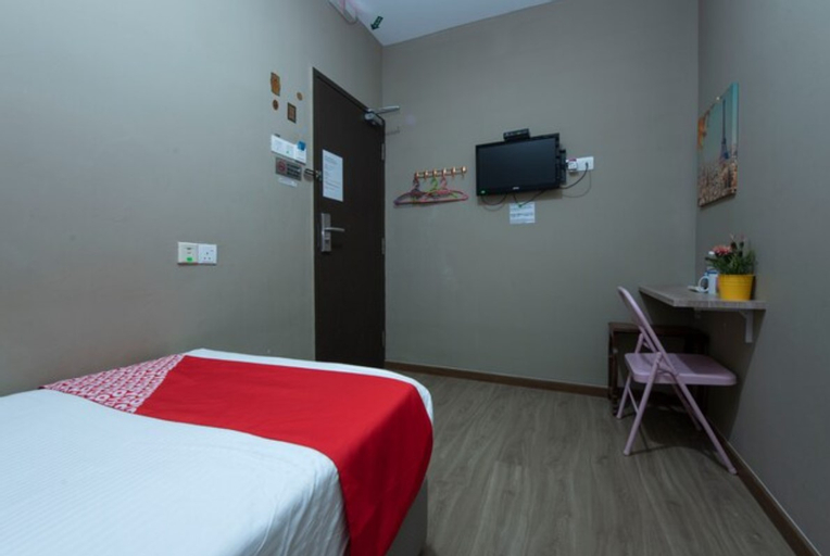 Bedroom 2, Hotel By The Park Plt, Johor Bahru