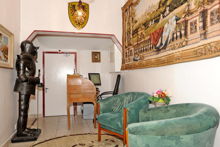 Public Area, Logis Hostellerie du Grand Sully, Dordogne
