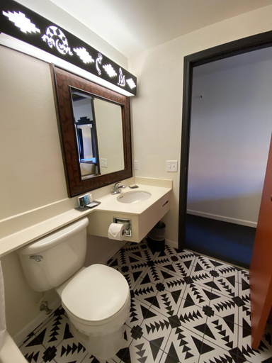 Bathroom 4, Coyote South, Santa Fe