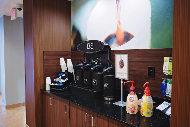 Food & Drinks, Fairfield Inn And Suites By Marriott Des Moines An, Polk