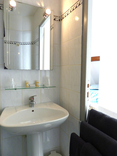 Bathroom 4, Hotel Le Chalet, Hérault