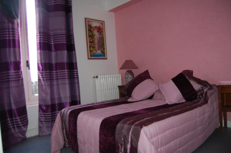 Bedroom 5, Logis Hostellerie du Grand Sully, Dordogne