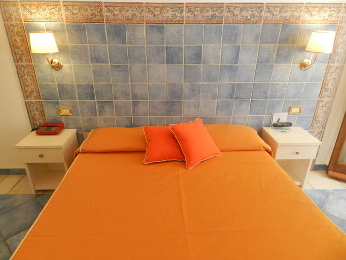 Bedroom 3, Hotel Punta Mesco, La Spezia
