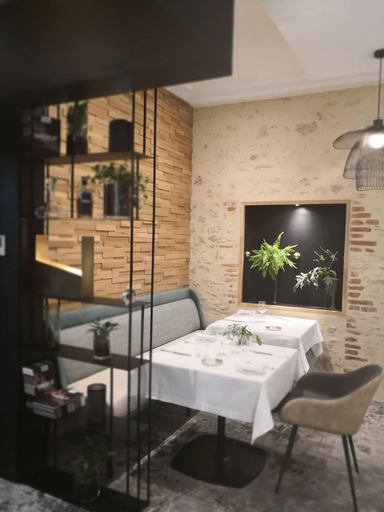 Exterior & Views 2, Hôtel Restaurant Claude Darroze, Gironde