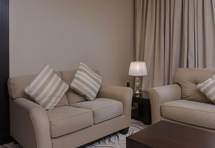 Bedroom 3, Naviti Warwick Al Khobar Hotel, Al Khobar