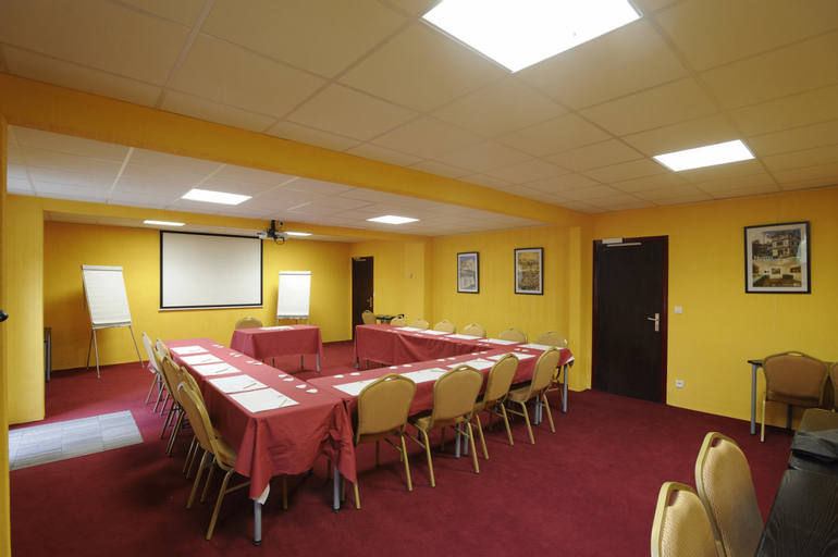 Business Facilities