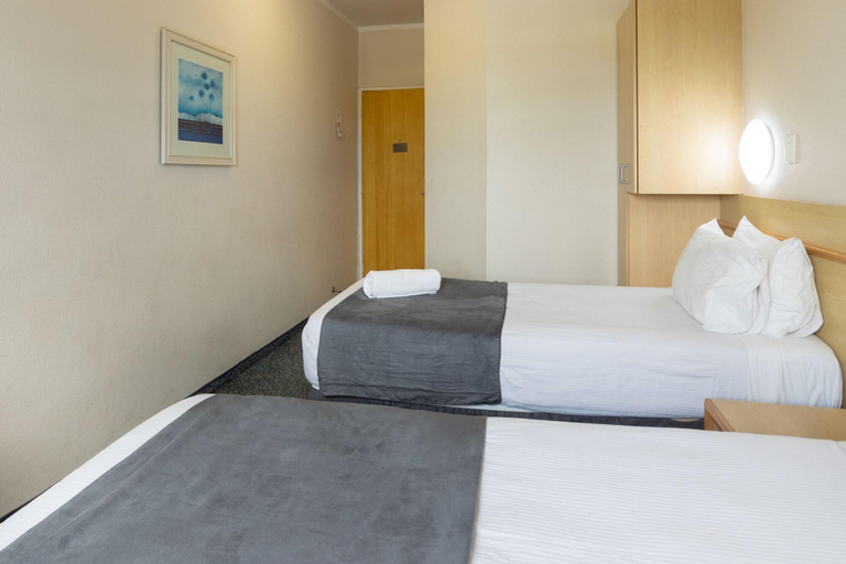 Bedroom 5, Road Lodge Richards Bay, Uthungulu