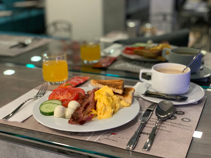 Food & Drinks 5, Smart Hotel Budapest, Budapesti