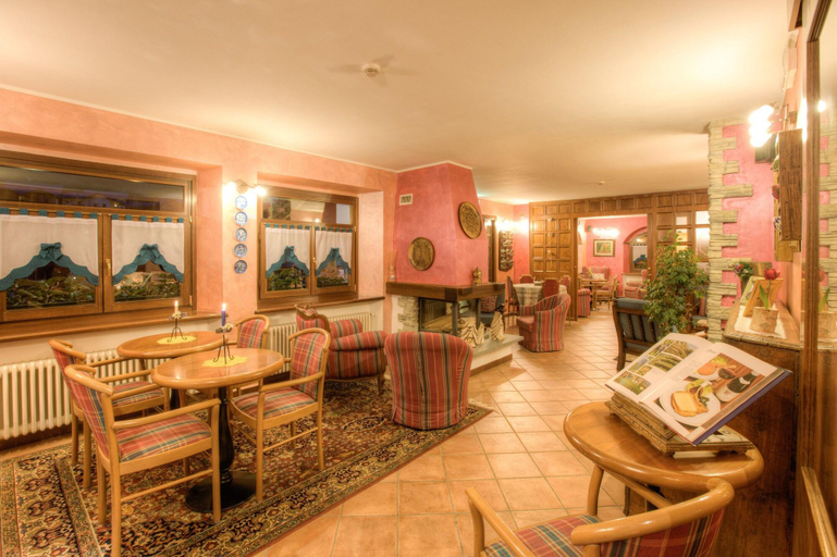 Public Area 2, Hotel Edelweiss, Aosta