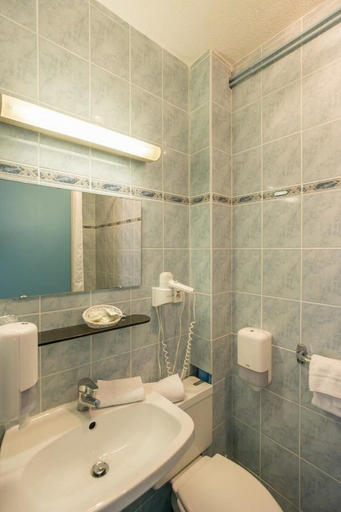 Bathroom 5, Hôtel La Cascade, Rhône