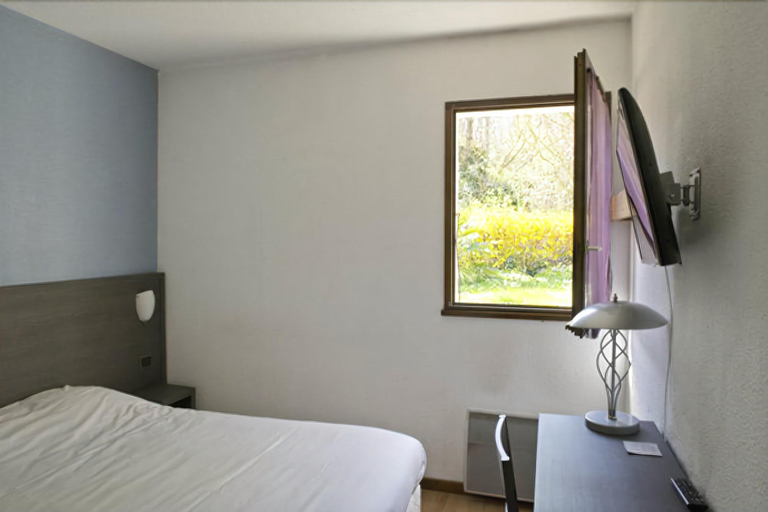 Bedroom 4, Hôtel La Cascade, Rhône