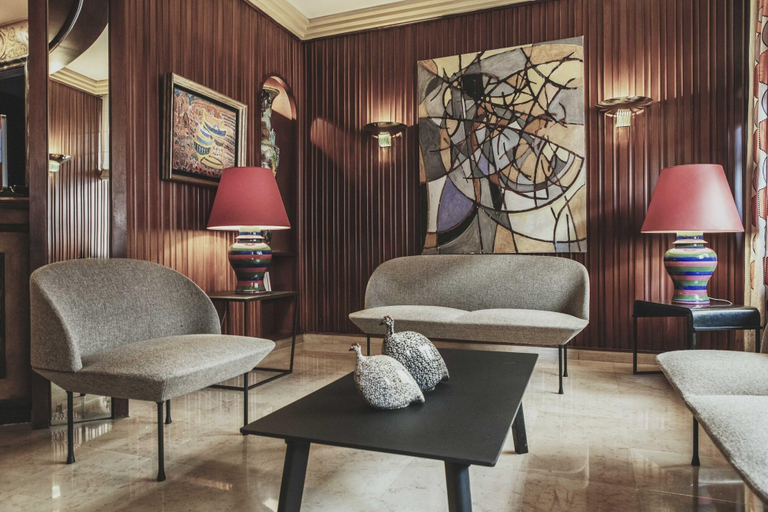 Public Area 3, Hôtel des Artistes, Rhône