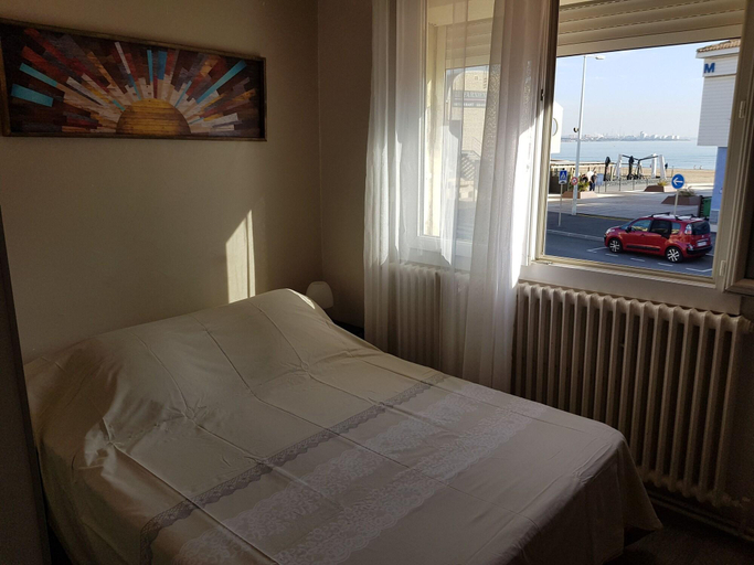 Bedroom 3, Hotel Restaurant Calypso, Bouches-du-Rhône