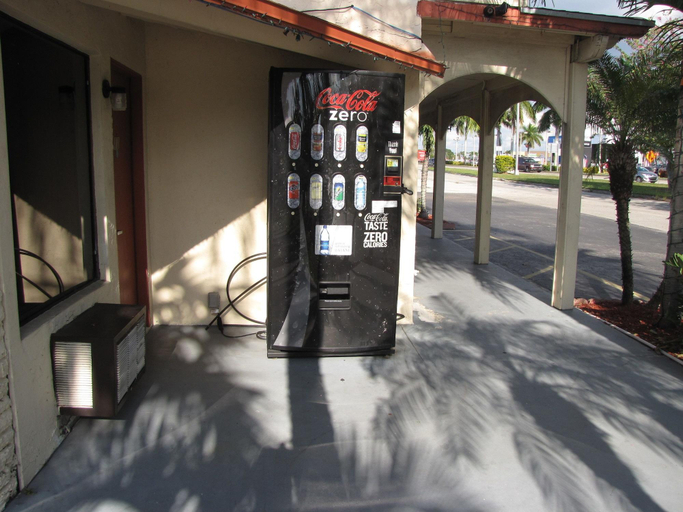 Public Area 2, A-1 Budget Motel, Miami-Dade