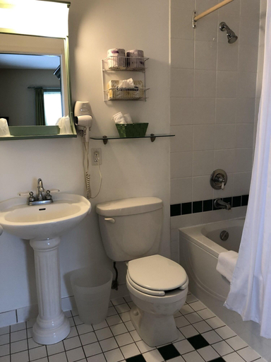 Bathroom 4, Auberge Knowlton, Brome-Missisquoi