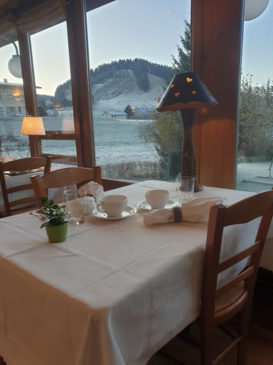 Others 5, Hôtel Restaurant La Buffe, Isère