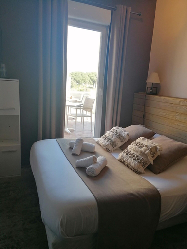 Bedroom 3, Hotel Restaurant L'Escale, Hérault