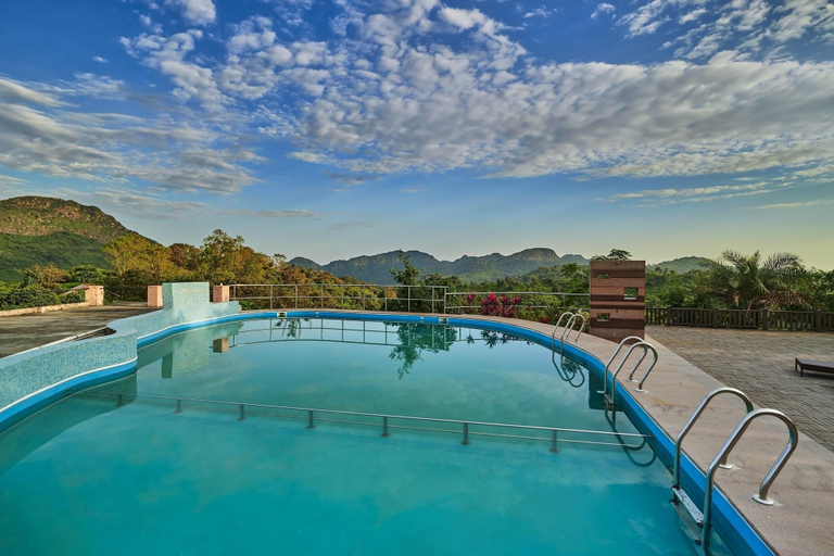 Sport & Beauty 2, Sterling Mount Abu, Sirohi