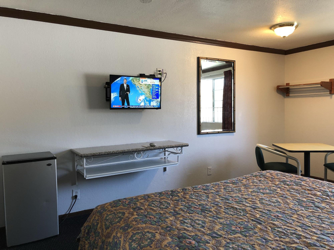 Bedroom 3, Starlight Inn Valley Blvd, Los Angeles