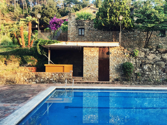 Sport & Beauty 5, Masia Can Pou, Girona