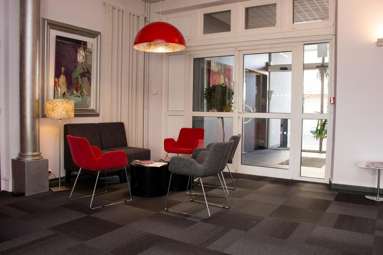 Public Area 3, The Originals Boutique, Hôtel Le Pariou, Issoire, Puy-de-Dôme