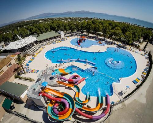 Albatross Mobile Homes on Camping Las Dunas, Girona