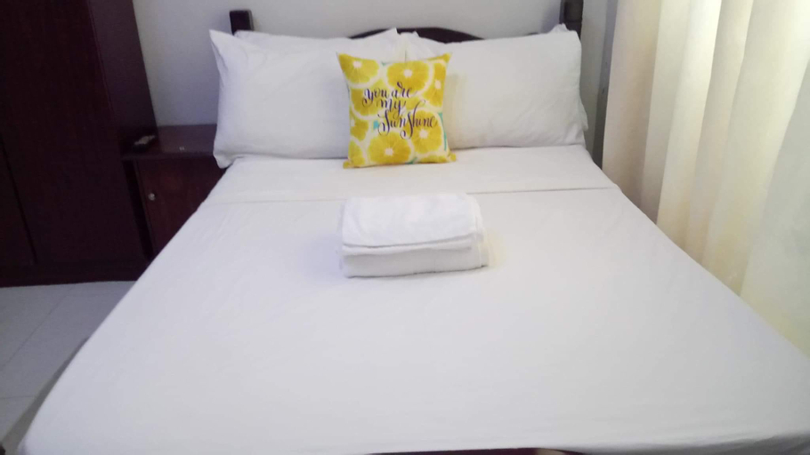 Cute Studio by Greenbelt (high speed WiFi), Makati City