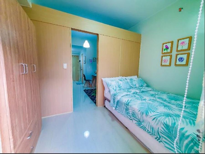 1BR unit in Field Residences with balcony, Parañaque