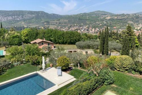 appartamento con vista lago a garda, Verona