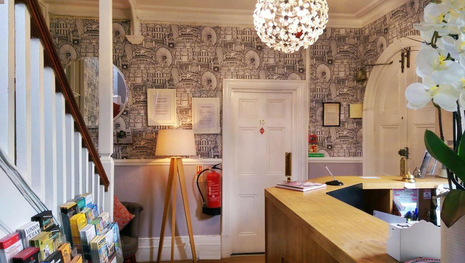 Public Area, Glendevon House Hotel, London