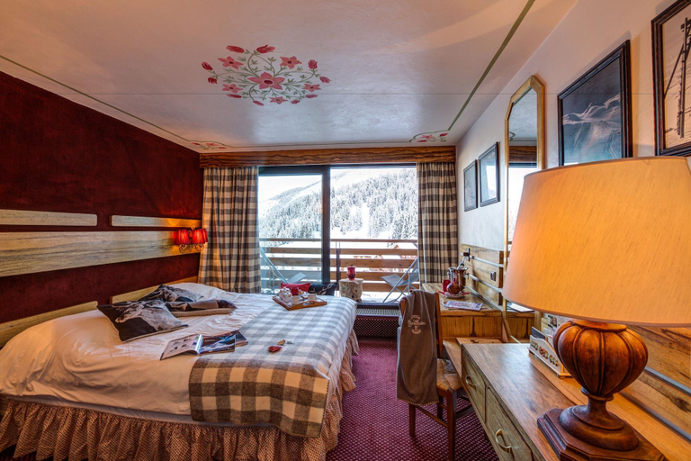 Bedroom 3, Hotel Alpen Ruitor, Savoie