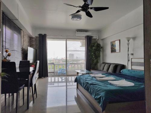 Nirun Grand Ville by Alex, Pattaya