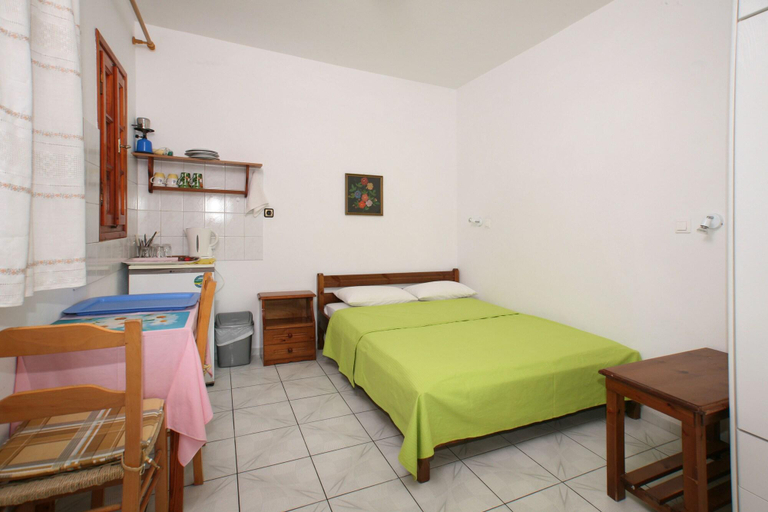 Bedroom 3, Kapetanos Rooms, South Aegean
