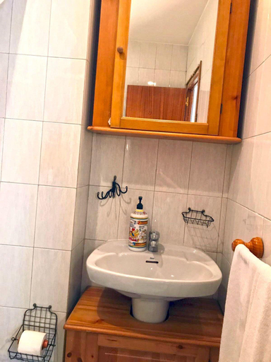 Bathroom 3, Sol Carlos V Apartaments & Suites, Madrid
