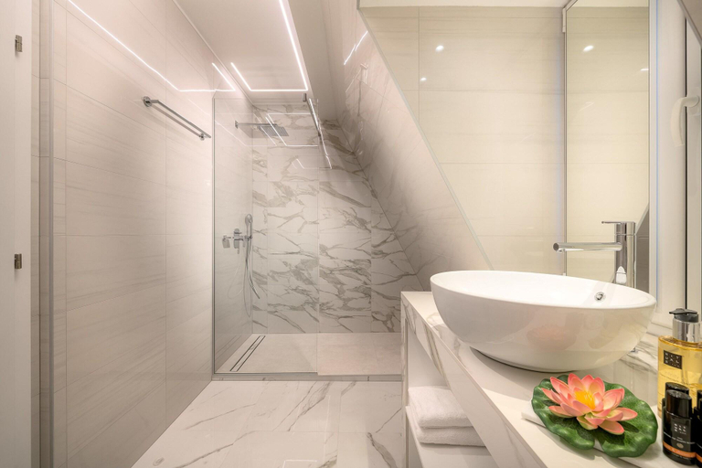 Bathroom 5, Flos Luxury Rooms, Split
