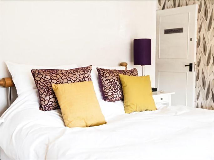 Bedroom 2, Wild Garlic Restaurant & Rooms, Gloucestershire