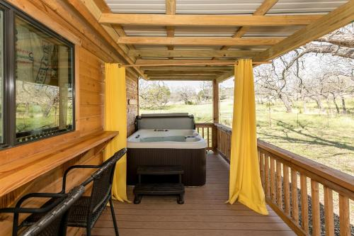 Live Oak Creek Cabins Mollie's Cabin, Gillespie