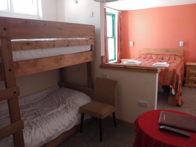 Bedroom 5, The Royal Britannia, Devon