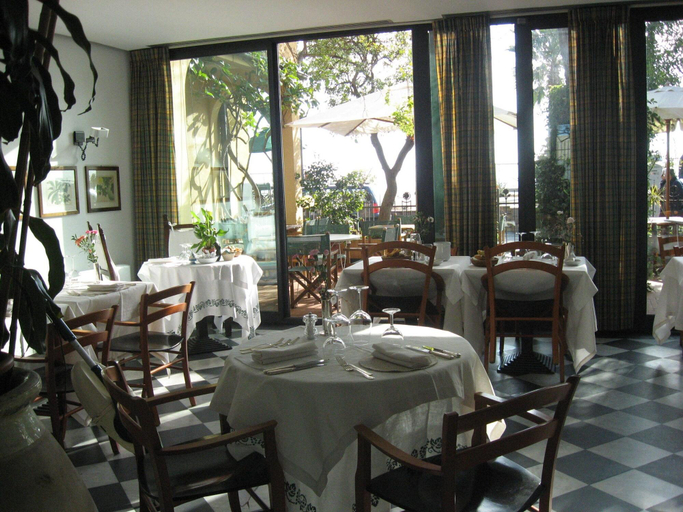 Food & Drinks 5, Hotel Beau Rivage, Savona