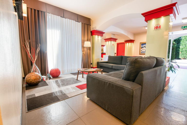 Public Area 3, Hotel Mediterraneo, Milano