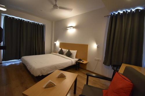 4, BK STUDIOS & ROOMS, Gurgaon