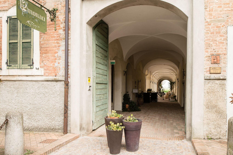 Public Area 3, Relais Fontevivo, Parma