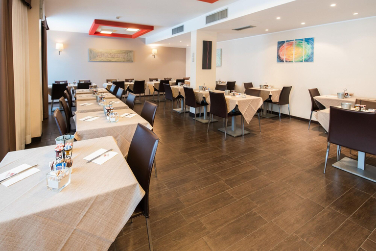 Food & Drinks 5, Hotel Mediterraneo, Milano