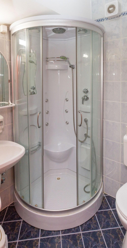 Bathroom 5, Rudolf Hotel Hajdúszoboszló, Hajdúszoboszló