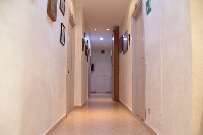 Public Area 3, Hotel Siro, Milano