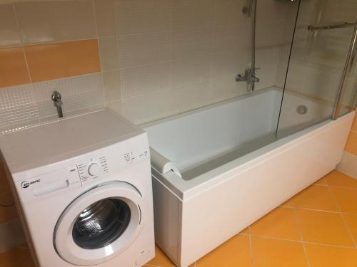 2, APPARTAMENTO A MARE DELUXE, Reggio Di Calabria