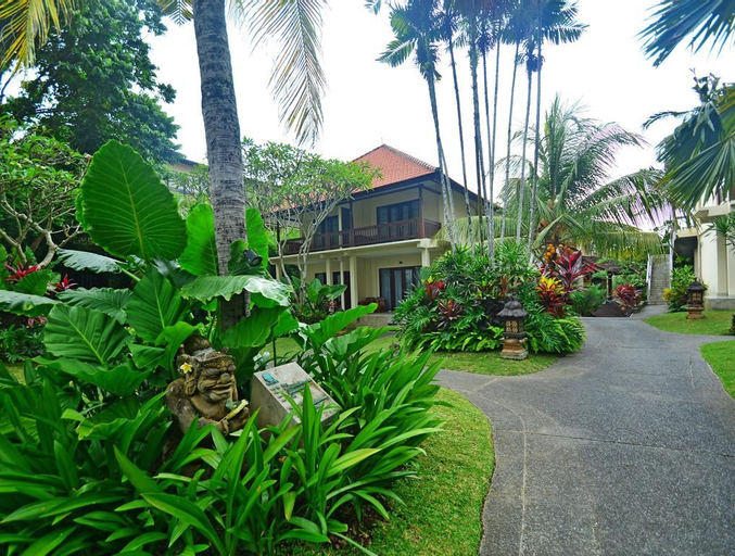 Exterior & Views 10