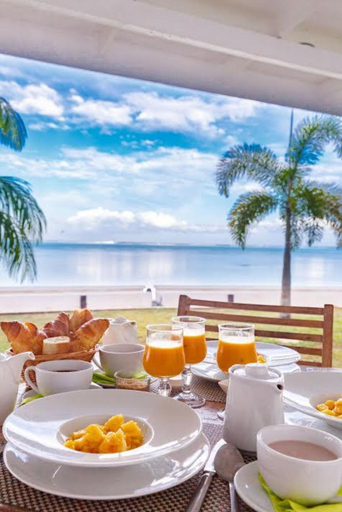 Food & Drinks 5, Moorea Beach Lodge