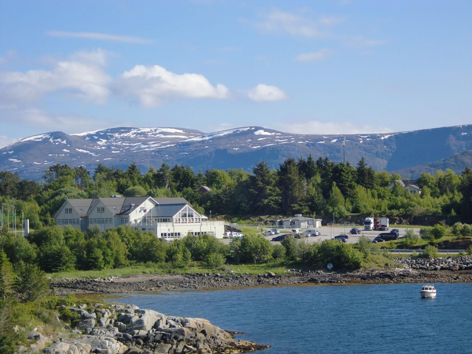 Exterior & Views 3, Aalesund Airport Hotel, Giske