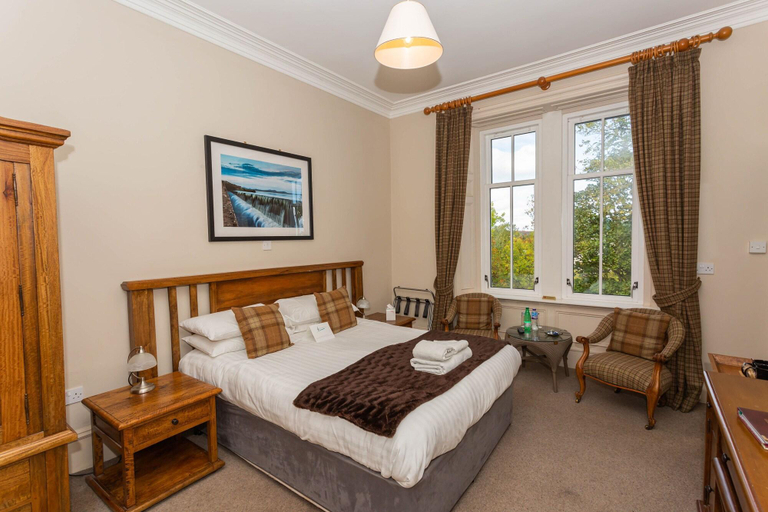 Bedroom 2, Ulbster Arms Hotel near Thurso, Highland